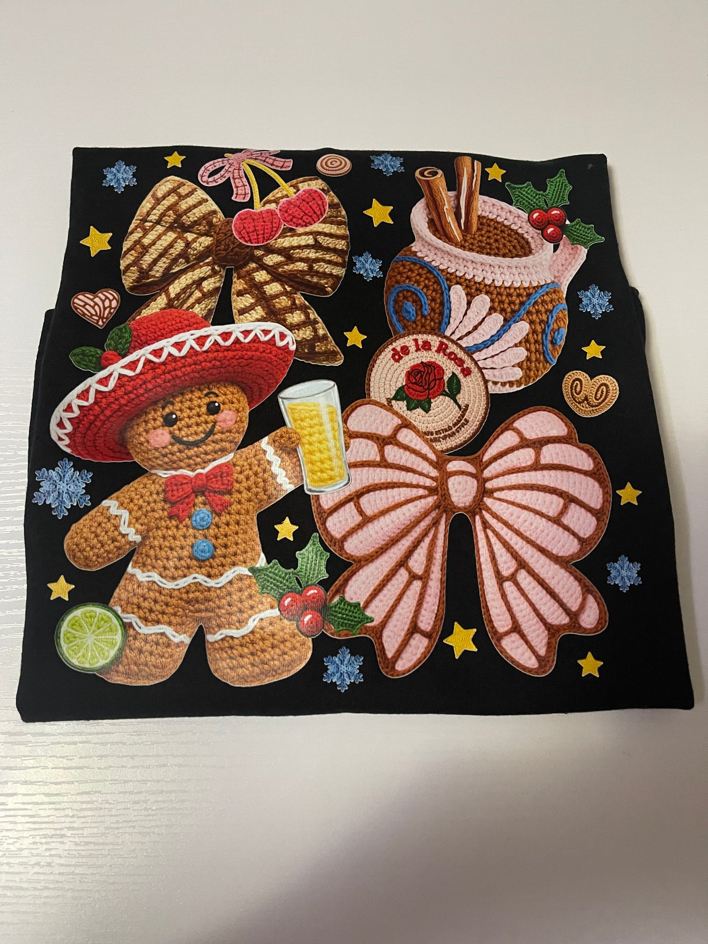 Arriba abajo al centro pa dentro Mexican Christmas T-shirt, sweet bread T-shirt, Spanish Christmas T-shirt, funny Mexican chocolate sweatshirt, pink Christmas style